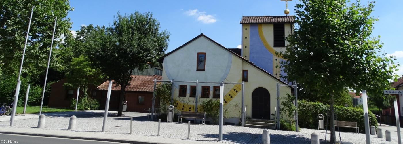 Alte Markuskirche mit Bemalung