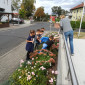 Kinder bei der Schatzsuche