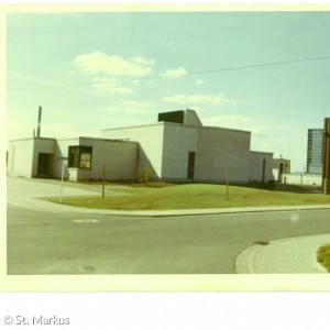 Fertiges Gemeindezentrum in Mainaschaff 1971